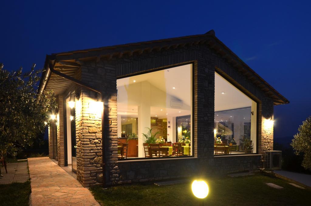 Hostal Colle Degli Olivi Snc Asís Exterior foto